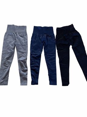 Halara Scrunch Butt Lifting Leggings Medium Blueberry NWOT